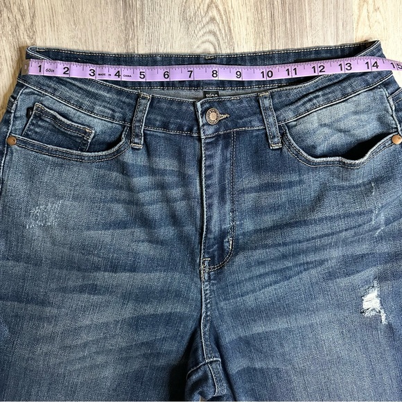 💝Judy Blue Distressed Patch Boyfriend Fit Jean size 11/30 - Picture 5 of 13